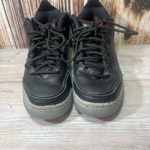 Nike Jordan Courtside 23 GS Sz 5Y Black/Gym Red Particle Grey AR1002-023